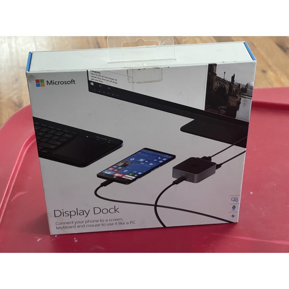 MICROSOFT‎ USB C DISPLAY DOCK **NEW IN OPEN BOX**not Us Power Cord